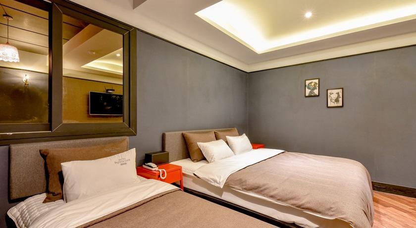 French Code Hotel Changwon Dış mekan fotoğraf