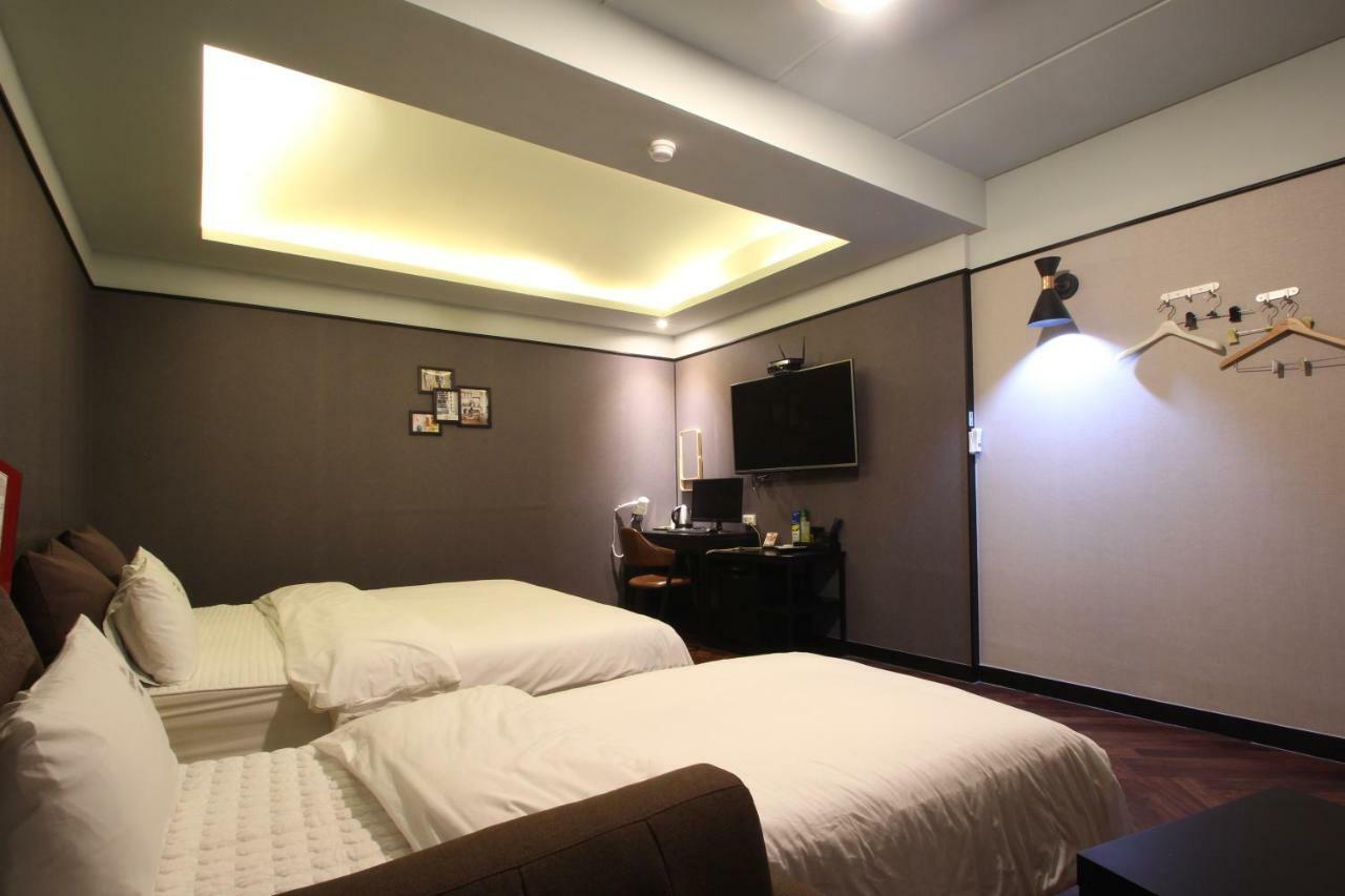 French Code Hotel Changwon Dış mekan fotoğraf