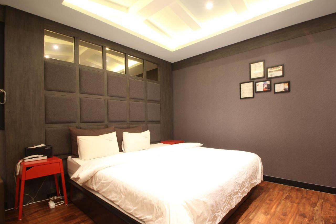 French Code Hotel Changwon Dış mekan fotoğraf